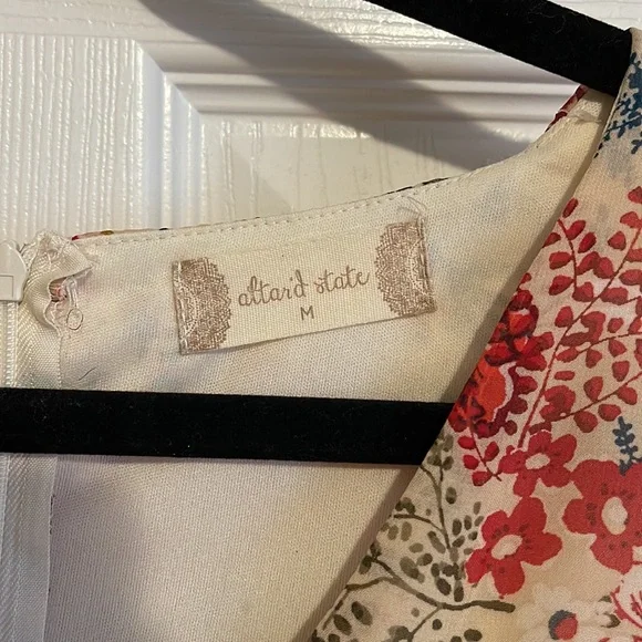 Altar’d State 🤩 - Picture 3 of 6